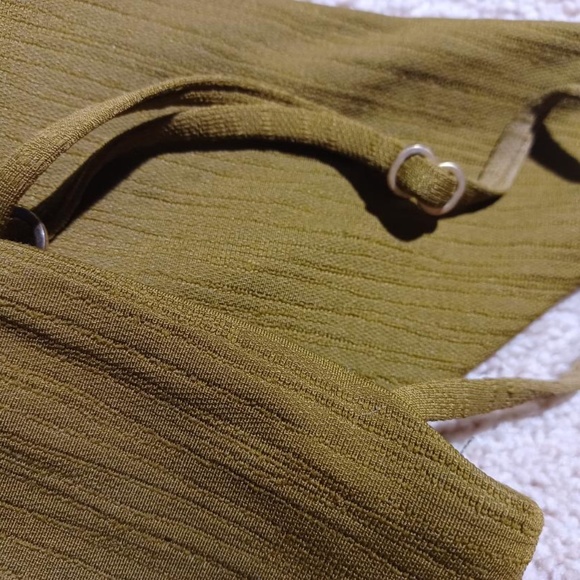 L*SPACE Moss Shorebreak Texture Rebel Top M & Sandy Bottoms S - Picture 5 of 5